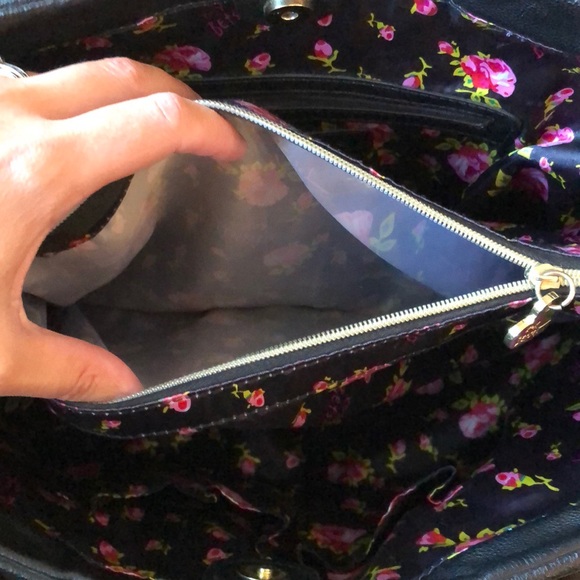 Betsey Johnson shoulder purse large black - Picture 10 of 13